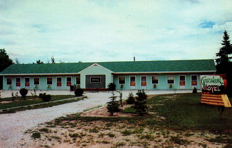 Greenland Motel - Postcard (newer photo)